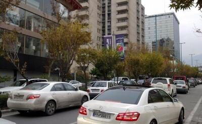  فرمانده سپاه منطقه ۱۰ تهران درباره انفجار تروریستی خیابان امام خمینی: انفجار محدود توسط عناصر خائن و وطن‌فروش اتفاق افتاد؛ تلفات جانبی و خسارت حادی در بر نداشت