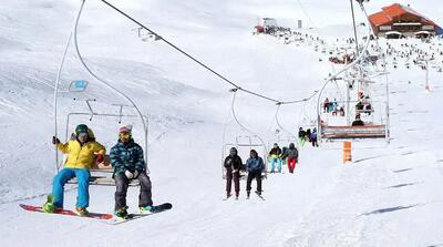  اهتزاز پرچم سه‌رنگ ایران در پیست اسکی توچال + فیلم