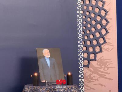  تصویر شهیدکمال خرازی در نشست‌خبری سخنگوی وزارت خارجه