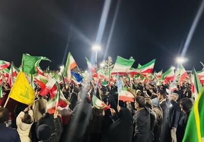  چهل و پنجمین شب حضور مردم خراسان جنوبی در میدان - تسنیم