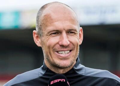  اعتراض روبن: ستاره بایرن را با من مقایسه نکنید!