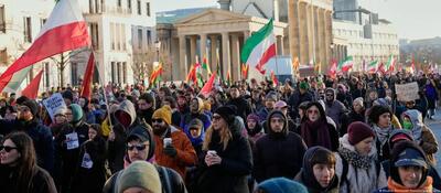  سودای تاج بر خاکستر وطن!