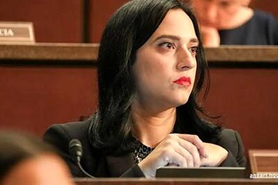  توضیح یاسمین انصاری درباره طرح استیضاح وزیر دفاع آمریکا