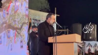  نوحه جان‌سوز حاج‌محمود کریمی در مزار شهدای مظلوم دانش‌آموز میناب با گویش مینابی + فیلم