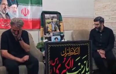  روضه خوانی سید رضا نریمانی در منزل خانواده شهید ماکان نصیری تنها شهید مفقود الاثر مدرسه میناب که به دست جنایتکاران پرپر شد