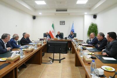  پزشکیان : حفظ ثبات اقتصادی در شرایط جنگی نیازمند هماهنگی کامل سیاست‌های پولی است + فیلم