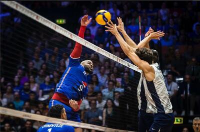  تی‌شرت و هودی لیگ ملت‌ها به بازار آمد!(عکس)