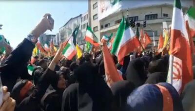  حضور دختران جان فدا در چهارراه ولیعصر تهران