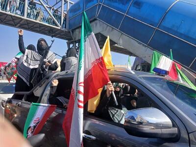  جیپ صورتی در رزمایش دختران جانفدا