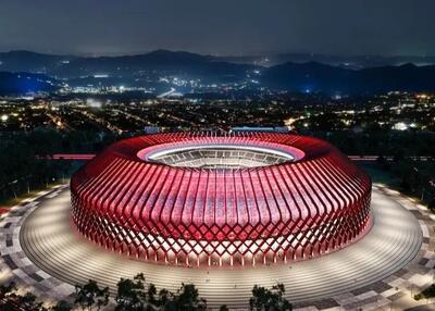  زیباترین استادیوم 51 هزار نفری در نزدیکی ایران