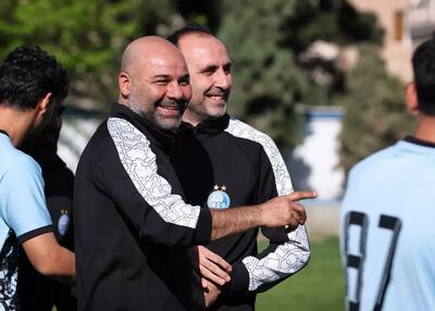  تمرین امروز استقلال تعطیل شد