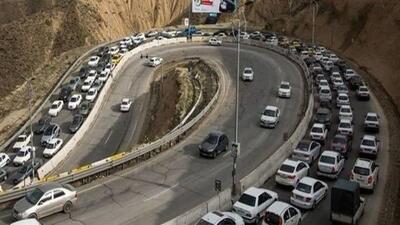  ترافیک سنگین در جاده چالوس و آزادراه تهران-شمال/ اعلام محورهای مسدود و مسیرهای جایگزین  