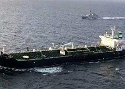 نفتکش هندی در تنگه هرمز هدف قرار گرفت