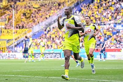  هوفنهایم 2-1 دورتموند ؛ زنبورها باختند و بایرن مونیخ قهرمان بوندسلیگا شد
