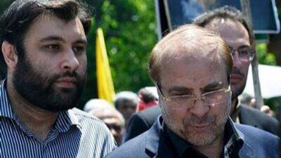  عکس های پدر و فرزندی سیاستمداران ایرانی ! / از رهبری انقلاب و  قالیباف تا شهید لاریجانی تا سردار سلیمانی و خاتمی و پزشکیان از ظریف تا قالیباف !