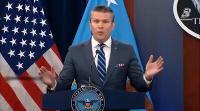  وزیر جنگ آمریکا به رسانه‌ها: معلوم نیست در کدام سمت ایستاده‌اید!