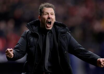  سیمئونه با خرافات به استقبال قهرمانی رفت!