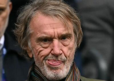  مالک یونایتد در اولدترافورد امنیت جانی ندارد