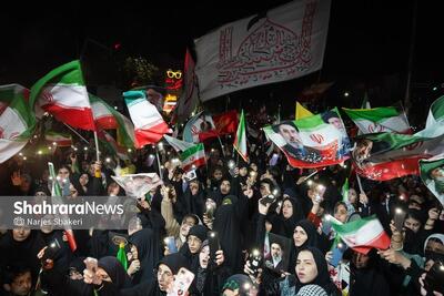  مجری رادیو: مهم‌ترین تفاوت جنگ رمضان با جنگ‌های دیگر، اتحاد مردم است