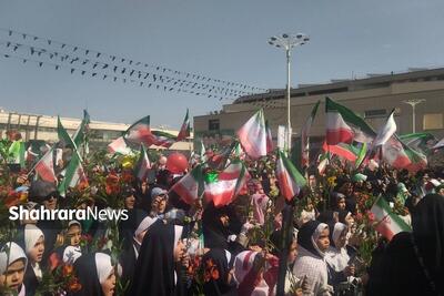  پیوند معصومیت و اقتدار در اجتماع دختران مشهدی | آغاز مراسم بعثت دختران مشهدالرضا (ع) (۳۰ فروردین ۱۴۰۵) + فیلم