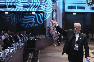  عکس: حرکت جنجالی منوچهر متکی در نشست بین‌المجالس