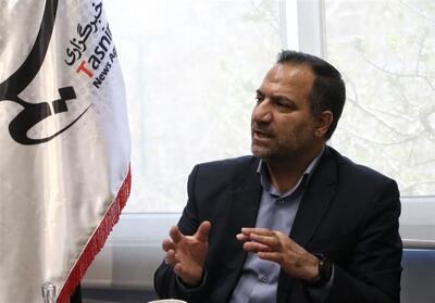  تعامل مستقیم با مراجعین؛ برگزاری میز خدمت مدیرکل ثبت اسناد همدان - تسنیم