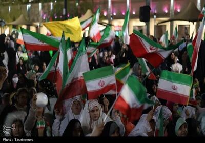  طنین شادی دختران زنجانی در «صحن غدیر»/ ایران به دخترانش بالید - تسنیم