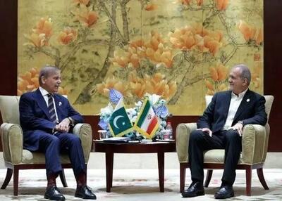  گفت‌وگوی تلفنی شهباز شریف و پزشکیان