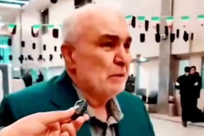  ببینید/ پیام ایرانی بازگشته به وطن: از لس‌انجلس آمده‌ام؛ سجده می‌کنم و خاک ایران را می‌بوسم