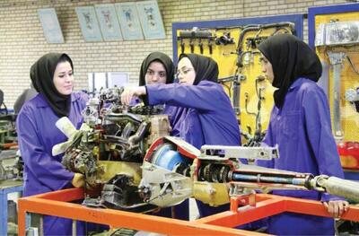  جهش اقتصاد مقاومتی با پیوند وحدت و تولید در خراسان‌جنوبی