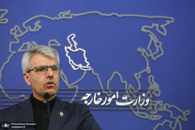  سخنگوی وزارت خارجه: تصمیم قطعی برای شرکت یا عدم شرکت در مذاکرات پاکستان هنوز گرفته نشده است/ در مذاکرات آنچه مهم است حصول نتیجه است/ آتش‌بس از همان ابتدا با یک نقض عهد بسیار واضح از سوی طرف آمریکایی روبه‌رو شد/ ژست‌های دیپلماتیک آمریکا با رفتارهایی که انج