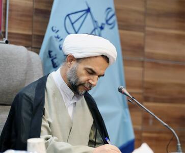  خلیلی:  آغوش این سرزمین به روی هموطنان مقیم خارج از کشور باز است