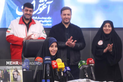  آیین تجلیل از کادر امداد و سلامت