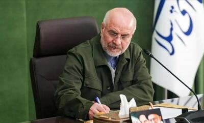  محمدباقر قالیباف: ترامپ می‌خواهد میز مذاکره را به میز تسلیم تبدیل کند