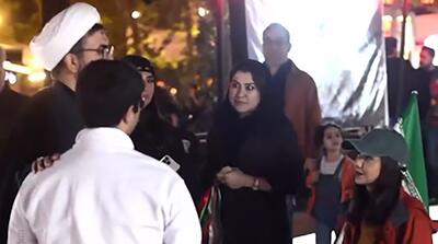  دفاع دیدنی یک روحانی از دختر کم‌حجاب در تجمعات