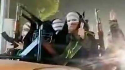  حضور زنان اصفهانی با کلاشنیکف در میدان