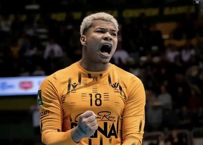  به فینال نرفتید چون لیاقت ستاره برزیلی را نداشتید