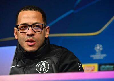  روزنیور طوری حرف می‌زند انگار فرهنگ لغت را بلعیده!