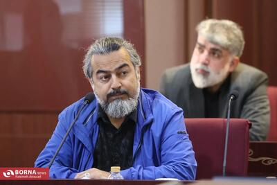  پرواز همای: اگر لازم باشد دوباره منتقد ریاکاران می‌شوم؛ وطن‌فروشان به تیم ملی ضربه می‌زنند