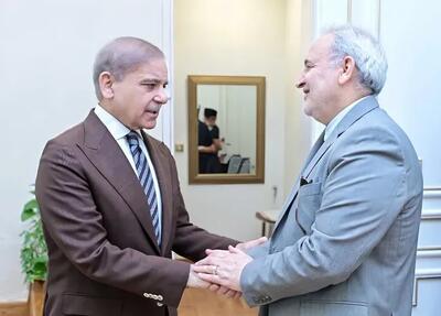  دیدار سفیر ایران با نخست وزیر پاکستان درباره وضعیت منطقه