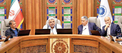  فشار حق بیمه بر بنگاه‌ها