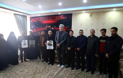  دیدار مسئولان دانشگاه آزاد اسلامی با خانواده شهید محمدمهدی زارعی‌مفرد