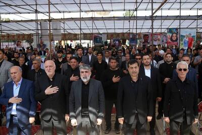  ادای احترام وزیر ورزش و جوانان به مقام شامخ شهید صفیه علی‌قورچی در روز شهدای ورزشکار