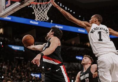  لیگ NBA| دومین پیروزی لیکرز در پلی‌آف/ شکست بوستون در خانه - تسنیم