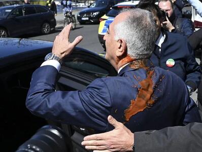  چهره کسی که امروز به رضا پهلوی حمله کرد