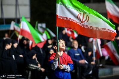  پنجاه و سومین شب اجتماع پر شور مردم در میدان ابن سینا