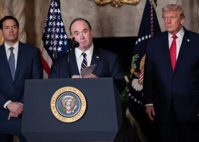  کناره‌گیری وزیر نیروی دریایی آمریکا از دولت ترامپ