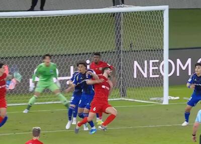  عزت‌اللهی برای پنالتی درد کشید! (عکس)