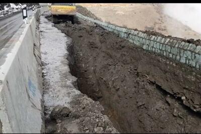  دقایقی پیش، رانش زمین در آزادراه تهران _ پردیس