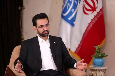  آذری جهرمی: در ایران تندرو، میانه‌رو و مخالف داریم؛ یکی از نشانه‌های بزرگی کشور ما پذیرش این تنوع‌ها است/ جمع زیادی از این افراد با وجود تنوع و اختلاف نظر، پاسخ واحد و شدیدی به تجاوزگر به وطنشان می‌دهند/ اگر مسئولان محترم پیام عدم وجود اختلاف در اداره امور جنگ را در عمل بدهند، به خیر و صلاح نزدیک‌تر است